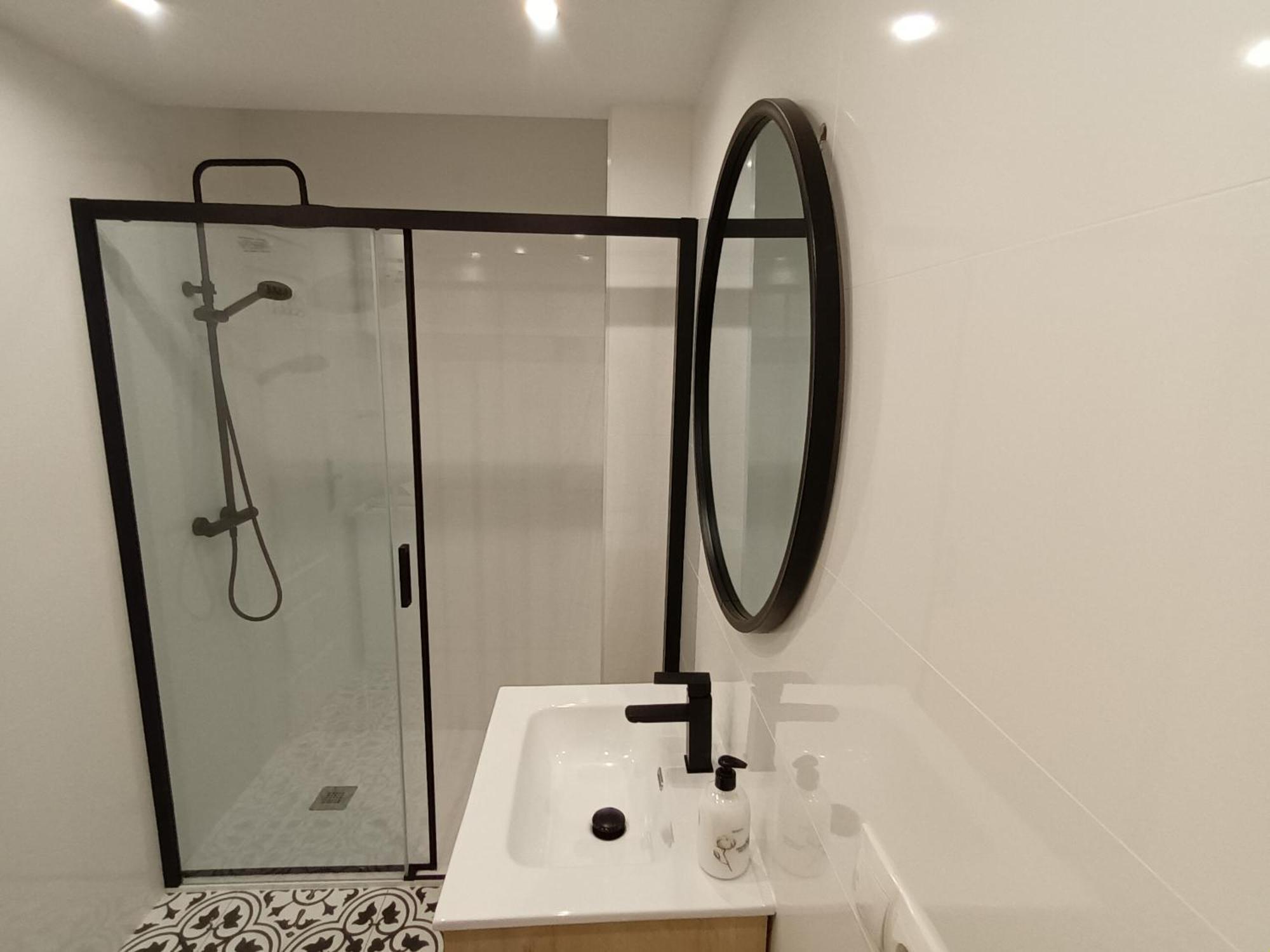 Apartamento Vacacional Cuarteles Малага Экстерьер фото